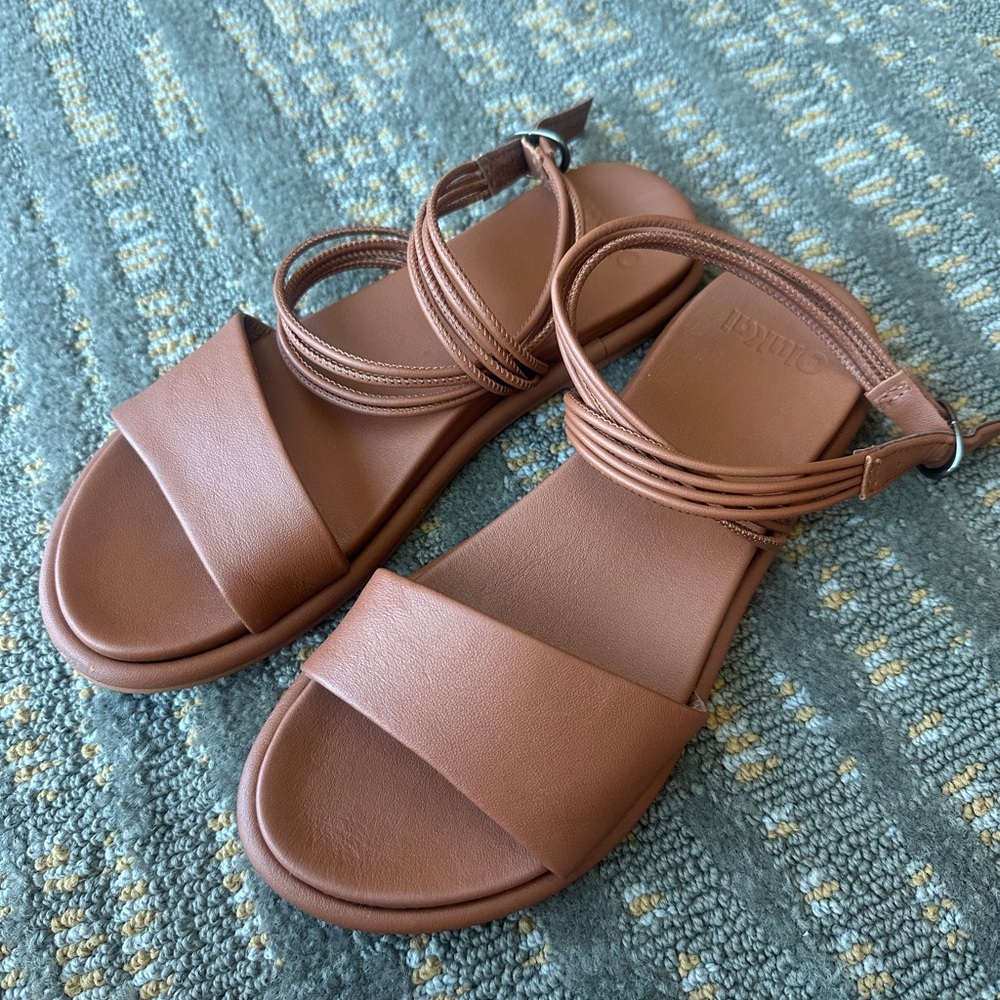 OluKai Tan Leather Sandals